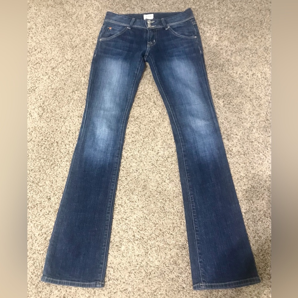 EUC Hudson dark, wash low rise, bootleg jeans w/ flap pockets!